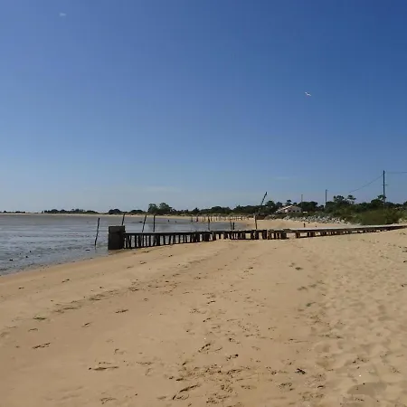 Hébergement de vacances Comfortable Holiday Near The Beach, *