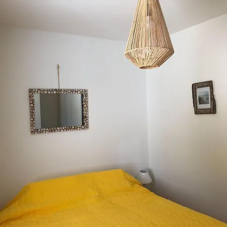 Comfortable Holiday Near The Beach, Hébergement de vacances *